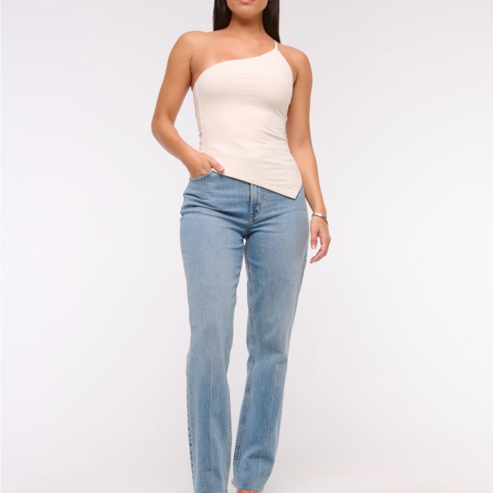 Abercrombie & Fitch Curve Love The 90s Straight Ultra High Rise